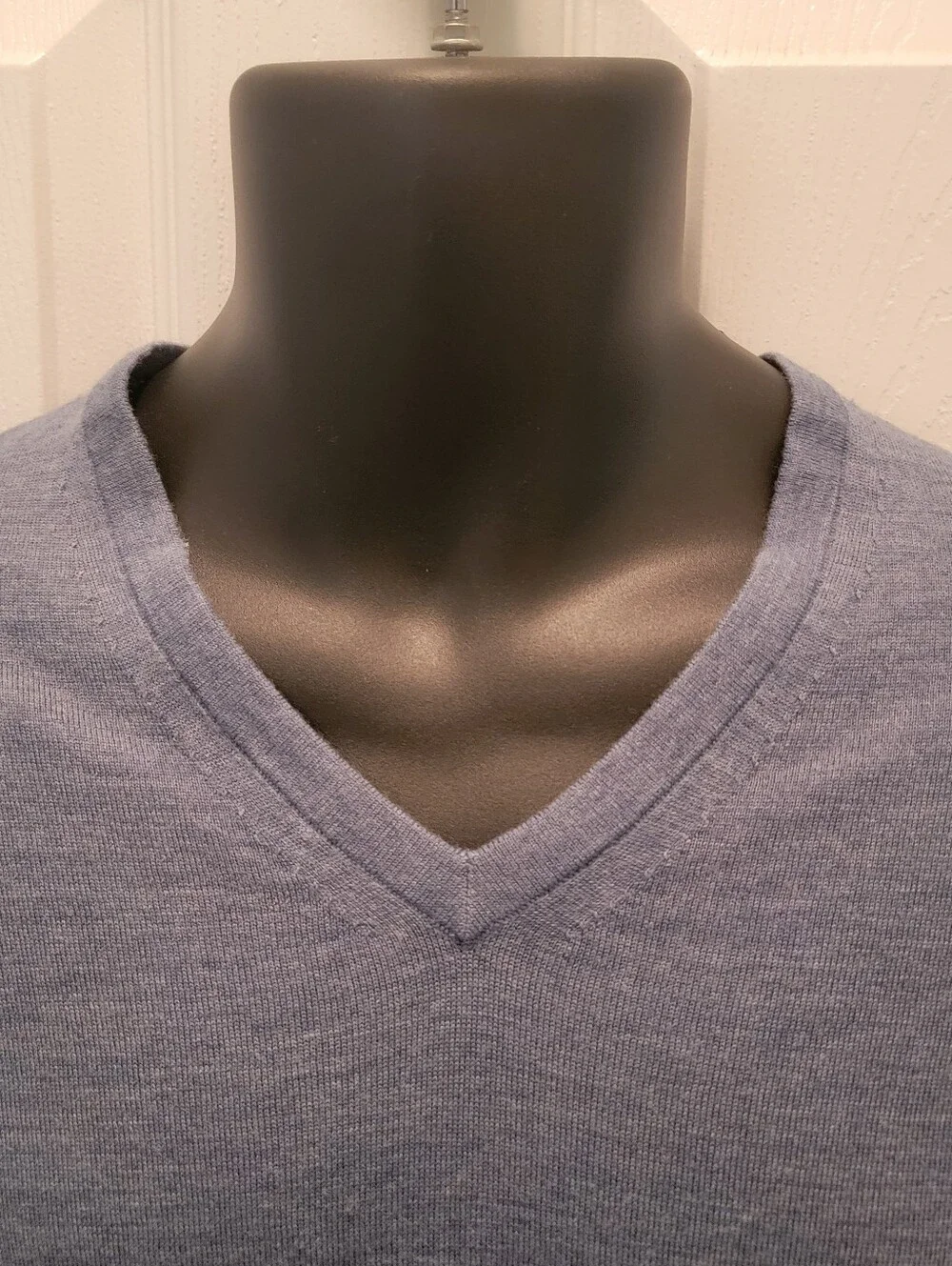 Banana Republic 100% Merino Wool V-Neck Sweaters, Lot of 2, Size XL, Black Blue